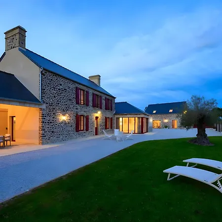 Βίλα Domaine Le St Georges - Piscine Saint-Sauveur-le-Vicomte