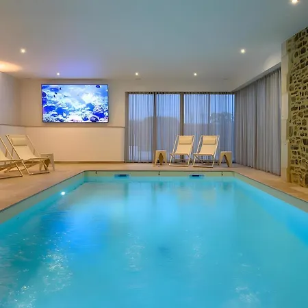 Domaine Le St Georges - Piscine
