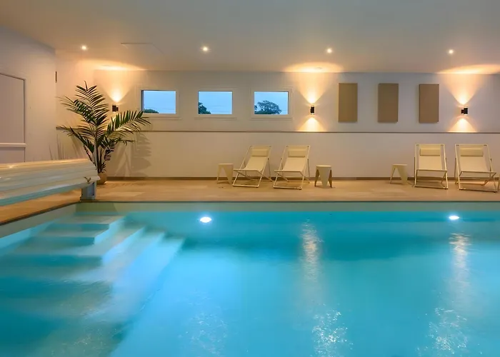 Domaine Le St Georges - Piscine Villa Saint-Sauveur-le-Vicomte