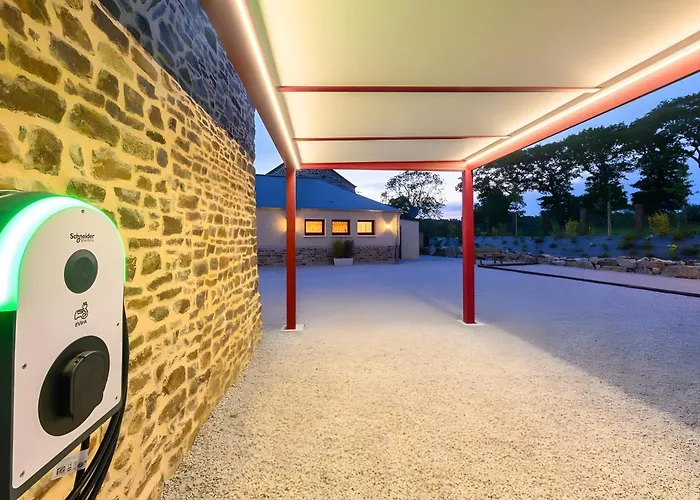 Domaine Le St Georges - Piscine * Saint-Sauveur-le-Vicomte