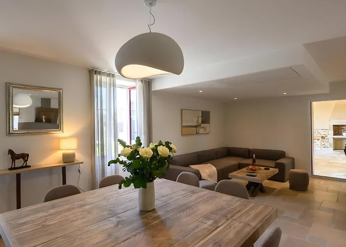 Domaine Le St Georges - Piscine Villa